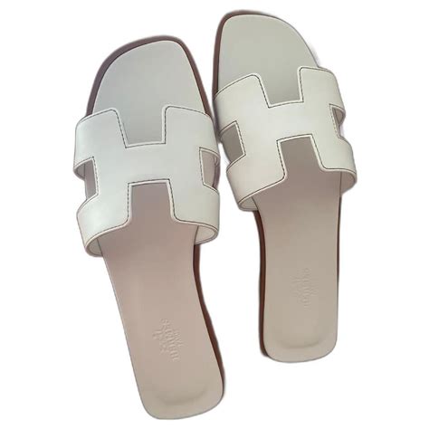 hermes witte slippers|hermes male slippers.